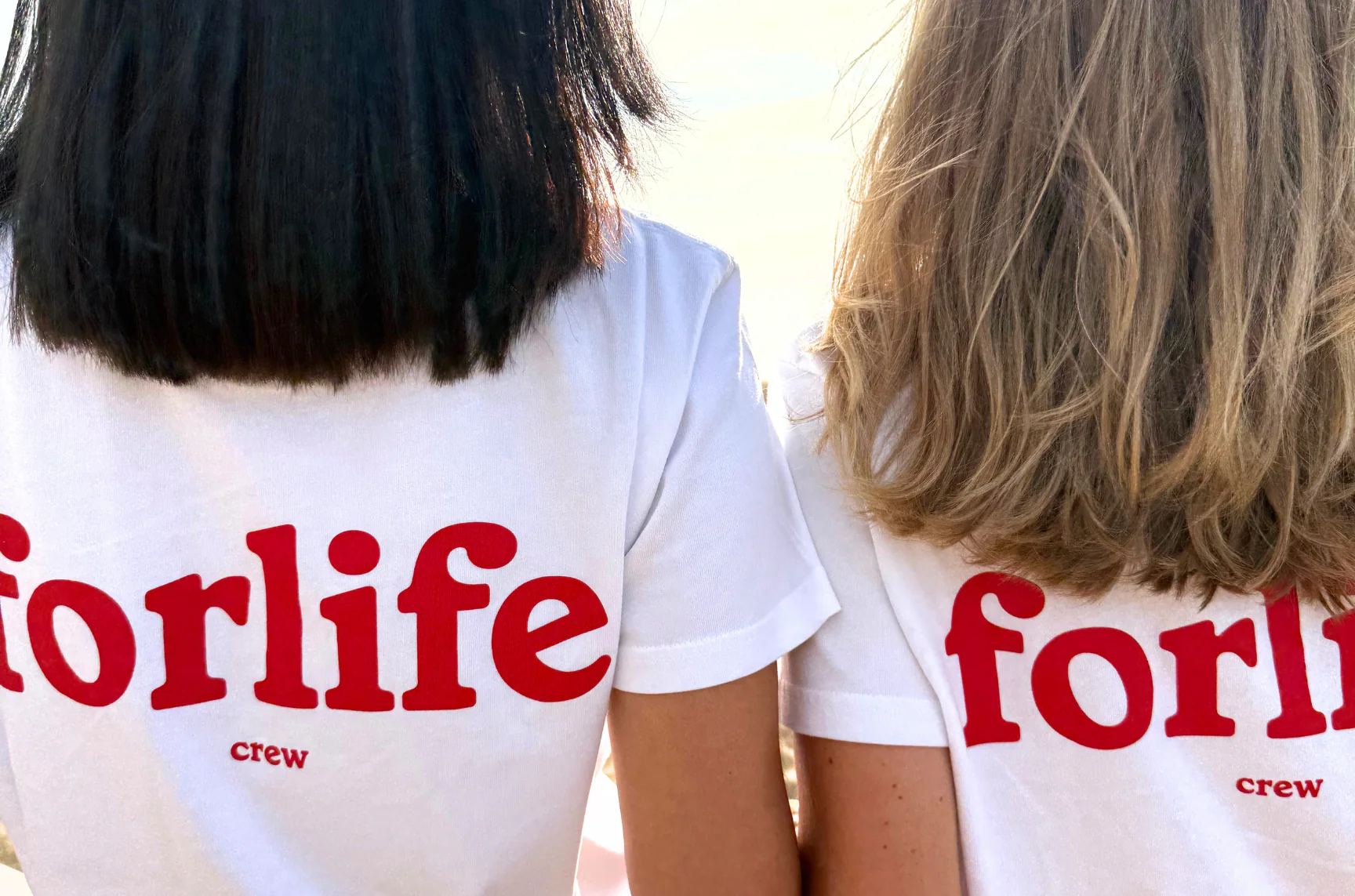 Les t-shirts et sweatshirts